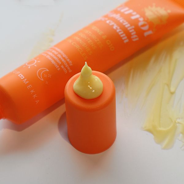 Carrot Brightening Eye Cream